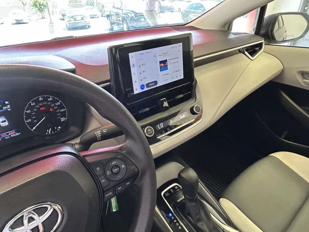 2024 Toyota Corolla Hybrid LE thumbnail 21
