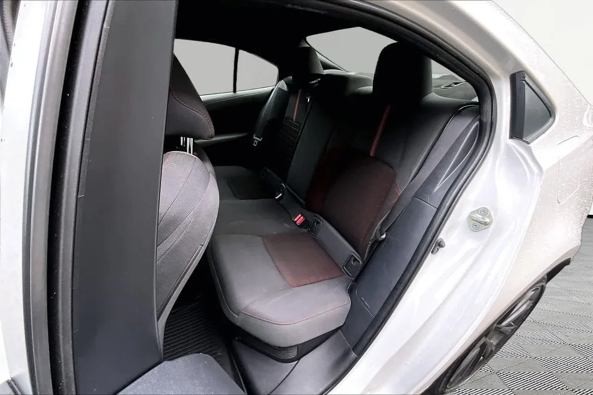 2024 Toyota Corolla Hybrid SE thumbnail 21