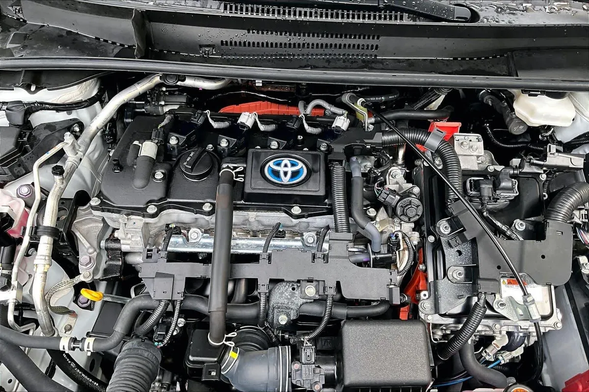 2024 Toyota Corolla Hybrid SE thumbnail 33