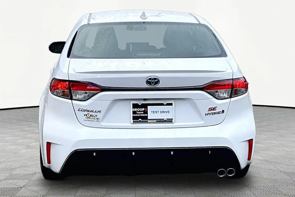 2024 Toyota Corolla Hybrid SE thumbnail 5