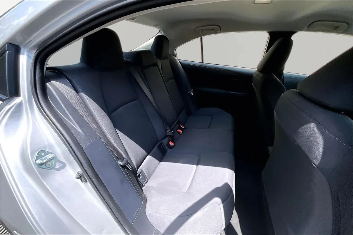 2024 Toyota Corolla LE thumbnail 20