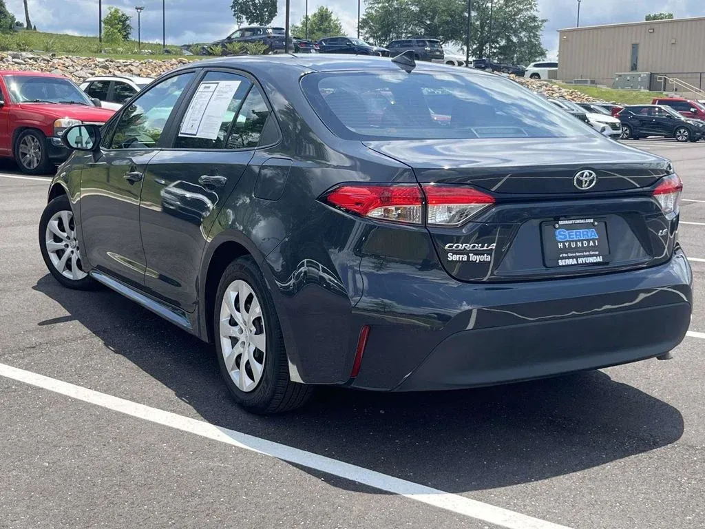 2024 Toyota Corolla LE thumbnail 5