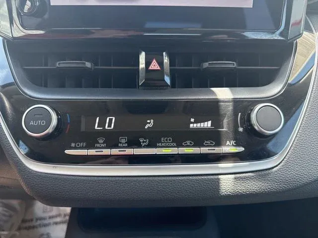 2024 Toyota Corolla LE thumbnail 35