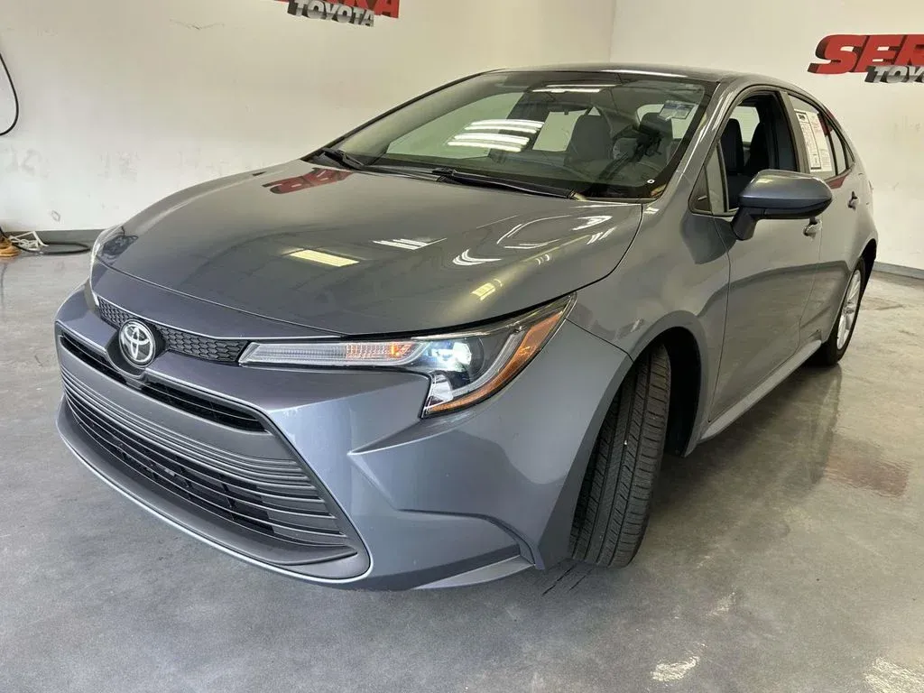 2024 Toyota Corolla LE thumbnail 7