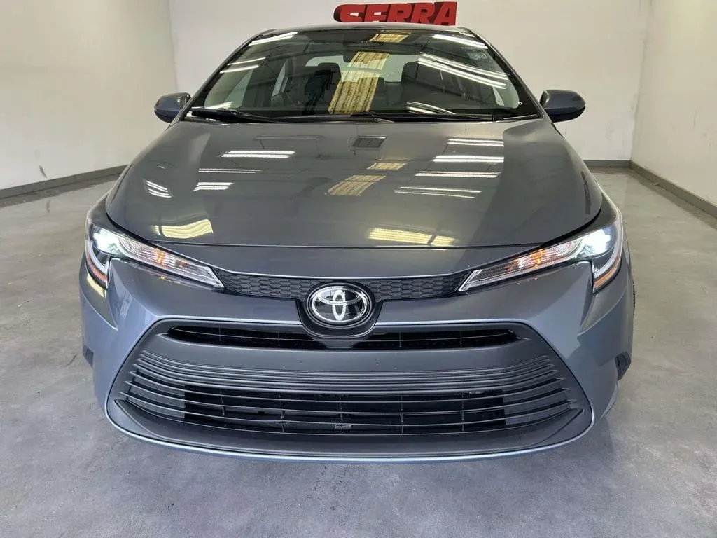2024 Toyota Corolla LE thumbnail 8