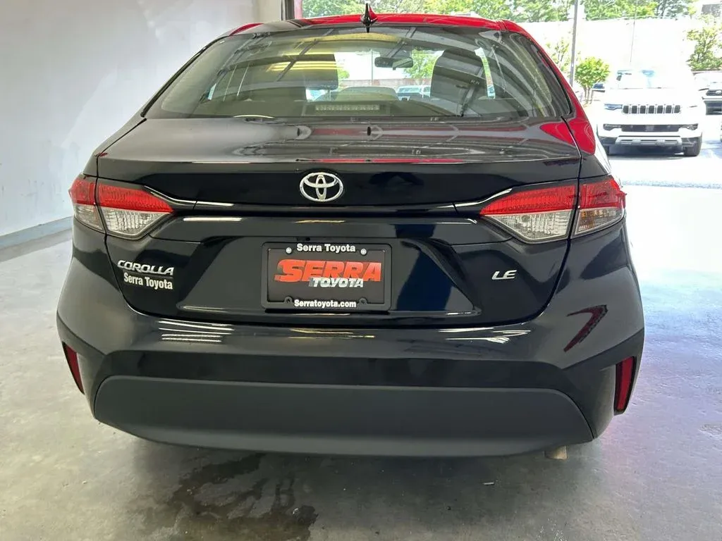 2024 Toyota Corolla LE thumbnail 4