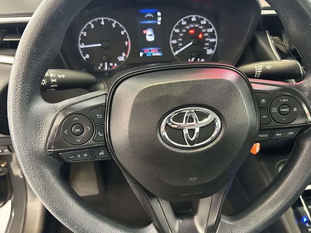 2024 Toyota Corolla LE thumbnail 18
