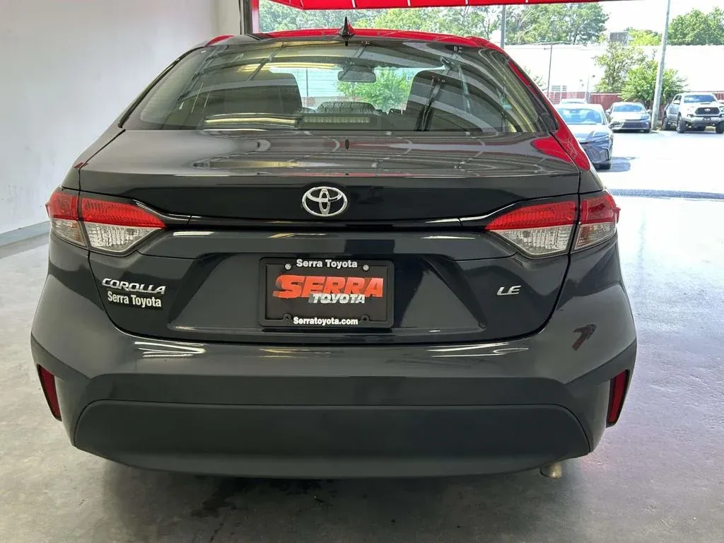 2024 Toyota Corolla LE thumbnail 4