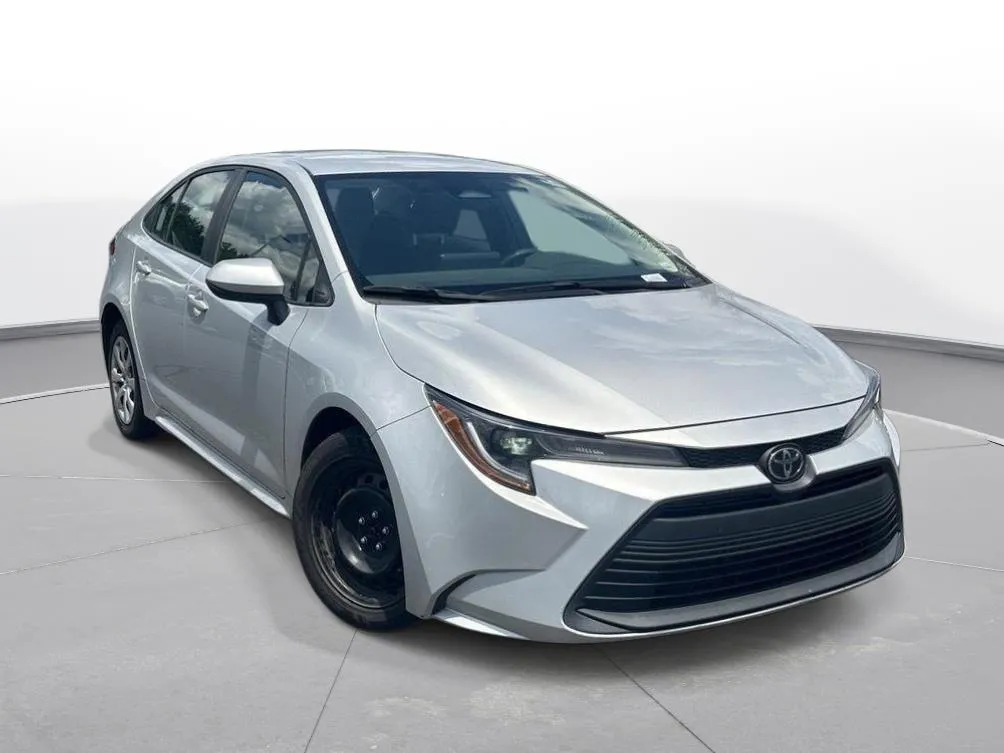 2024 Toyota Corolla LE thumbnail 4