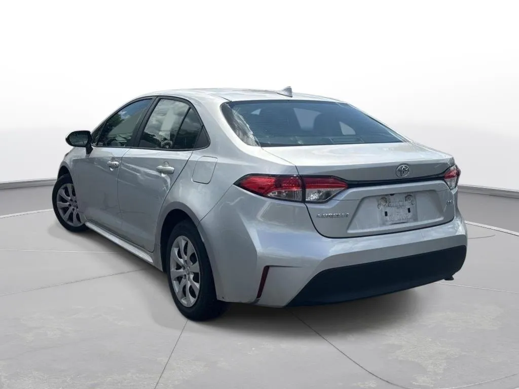 2024 Toyota Corolla LE thumbnail 8