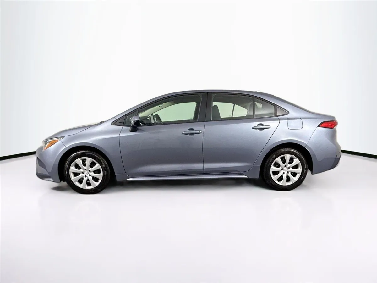 2024 Toyota Corolla LE thumbnail 13
