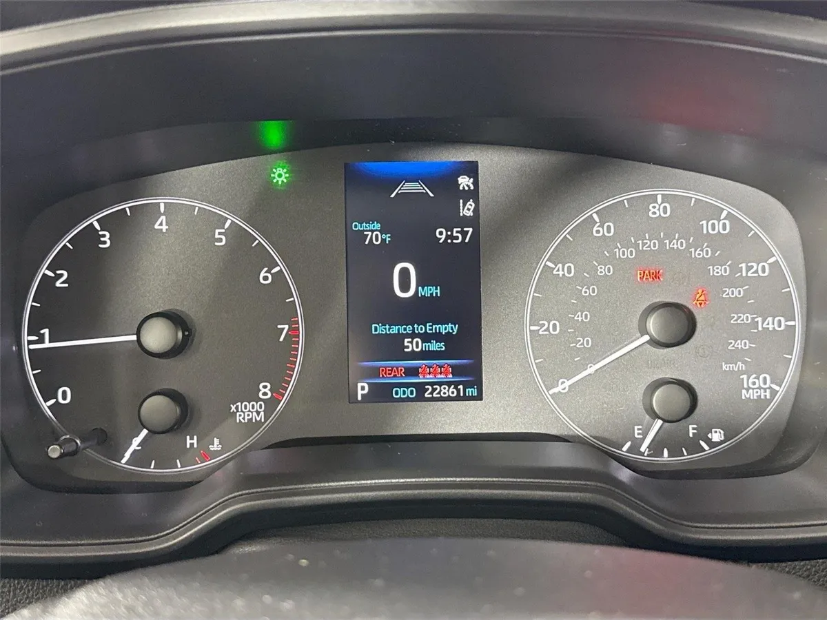2024 Toyota Corolla LE thumbnail 20