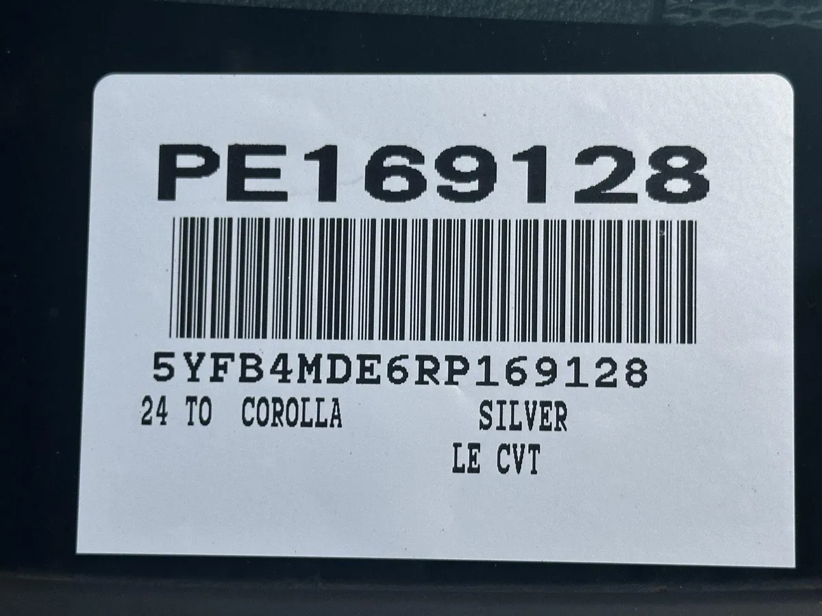 2024 Toyota Corolla LE thumbnail 15