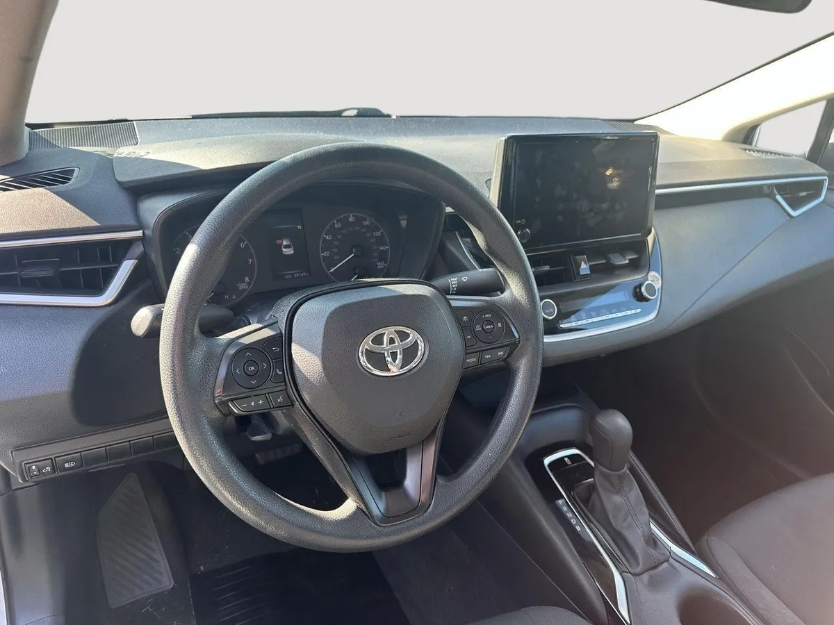 2024 Toyota Corolla LE thumbnail 10