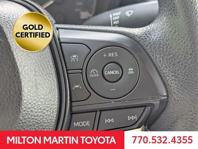 2024 Toyota Corolla LE thumbnail 24