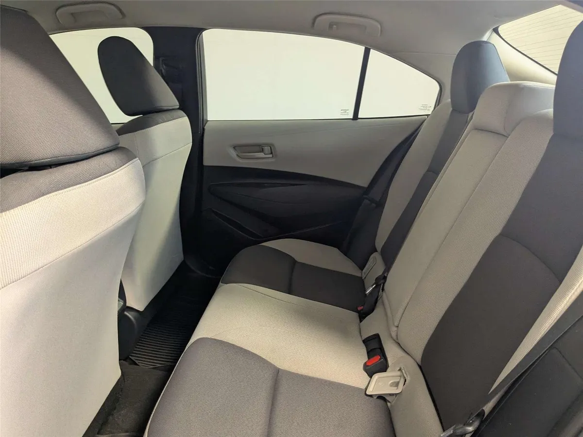 2024 Toyota Corolla LE thumbnail 34