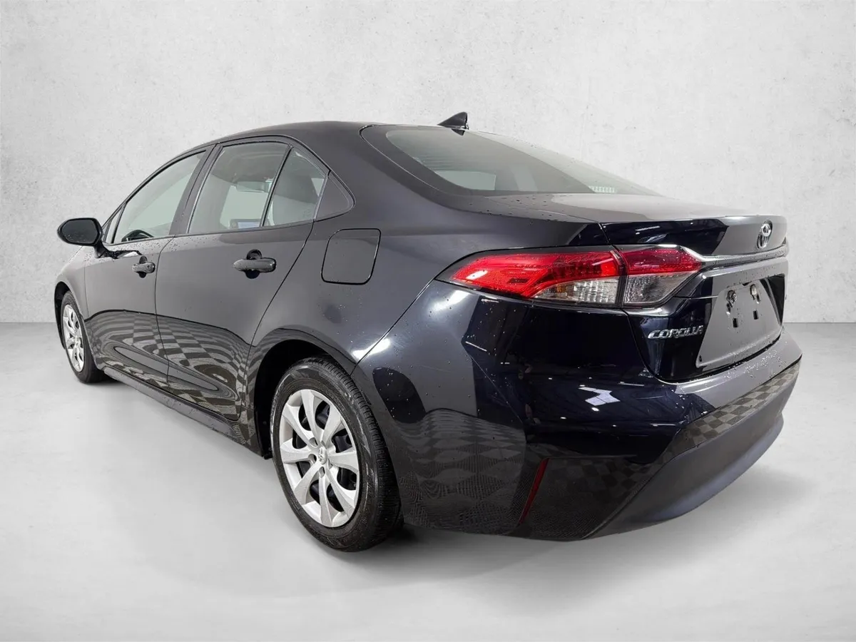2024 Toyota Corolla LE thumbnail 5