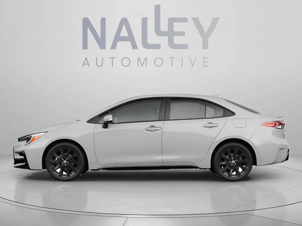 2024 Toyota Corolla LE thumbnail 2
