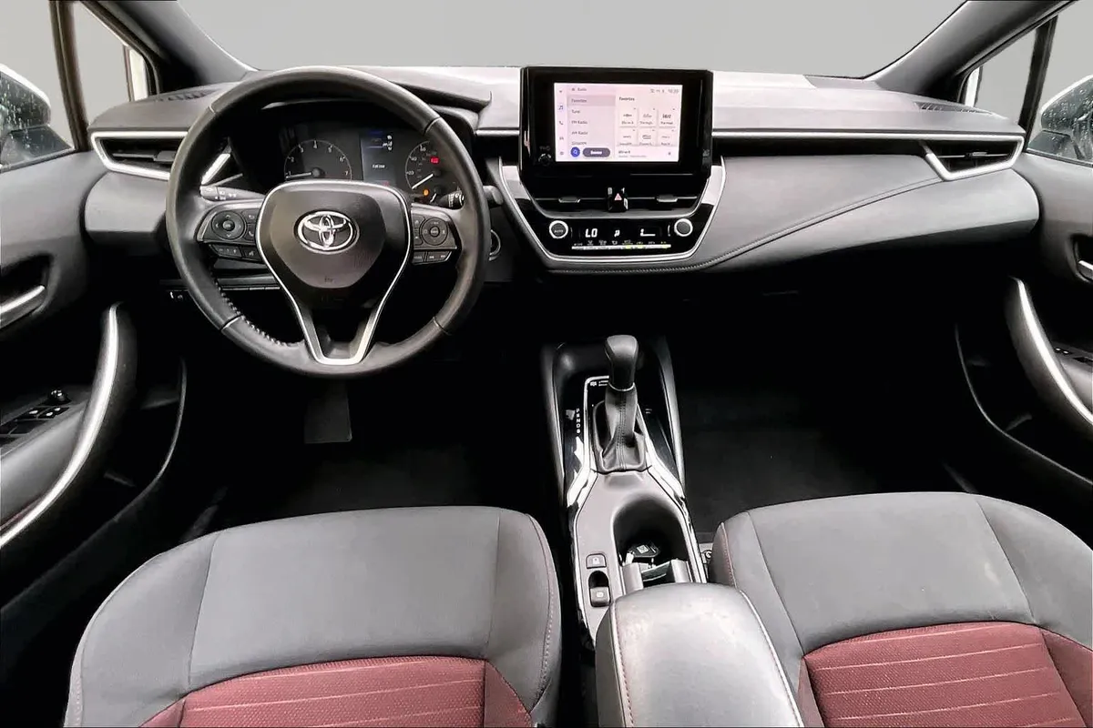 2024 Toyota Corolla SE thumbnail 16