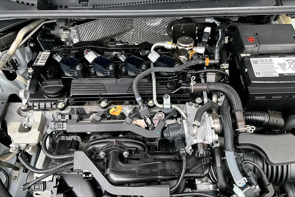 2024 Toyota Corolla SE thumbnail 33