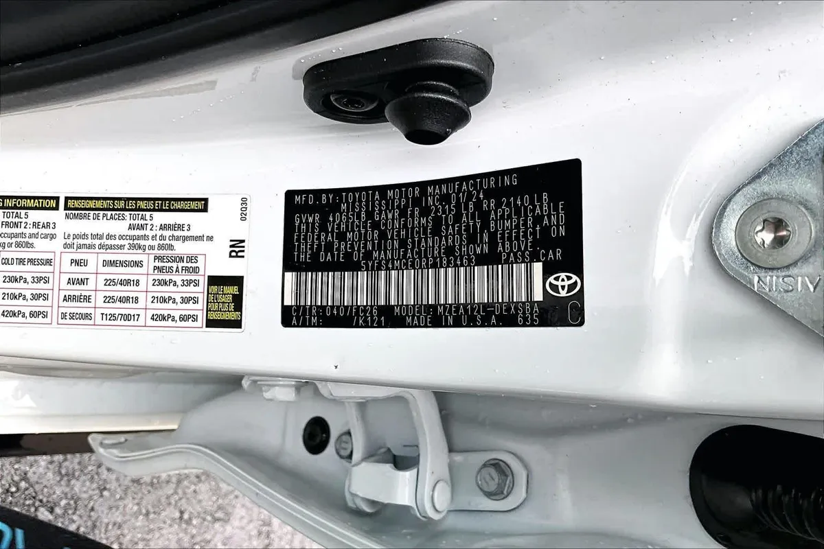 2024 Toyota Corolla SE thumbnail 34