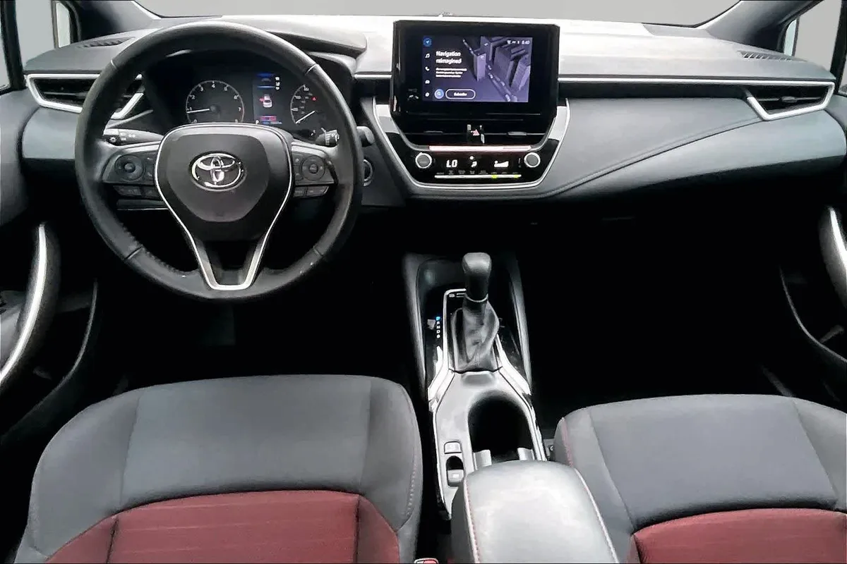 2024 Toyota Corolla SE thumbnail 15