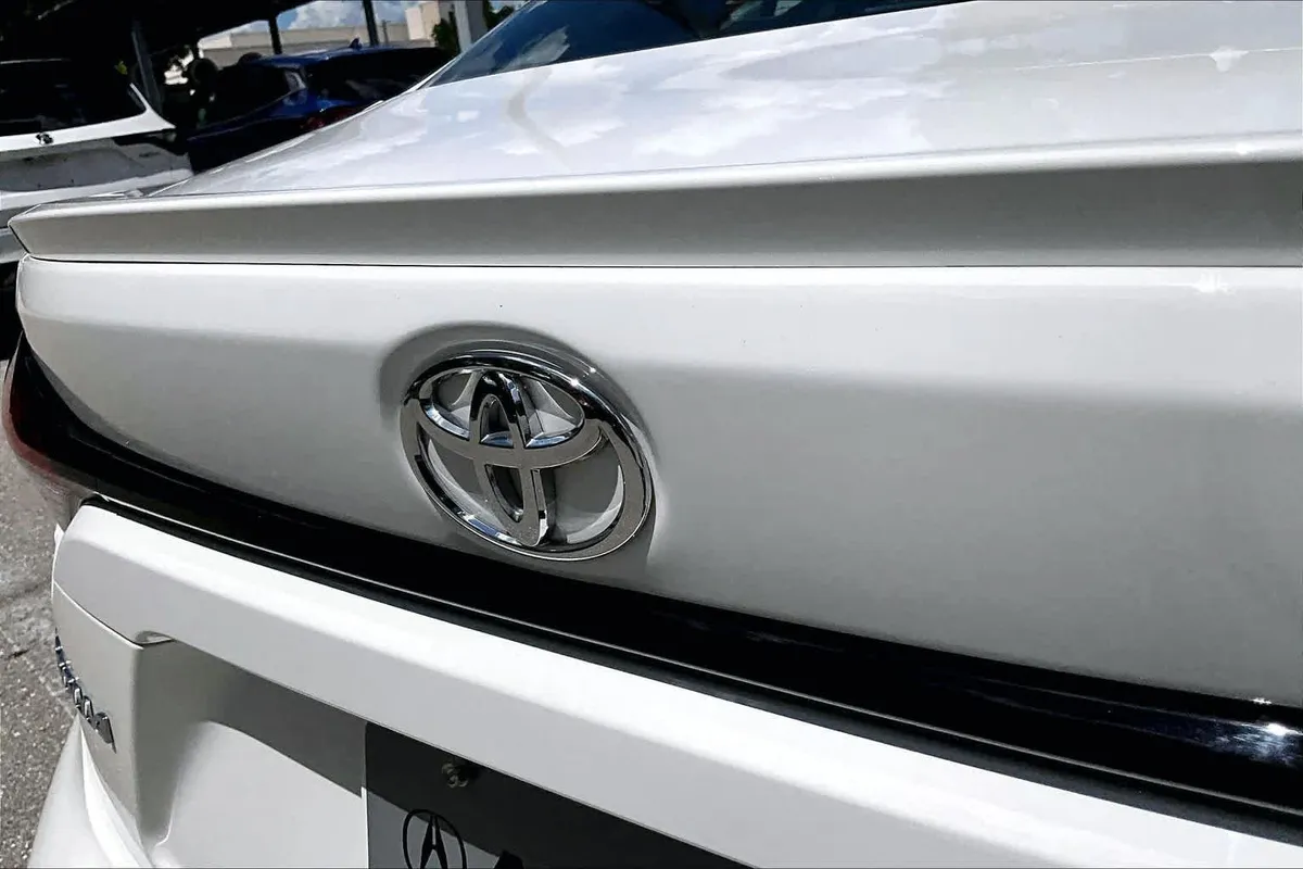 2024 Toyota Corolla SE thumbnail 31
