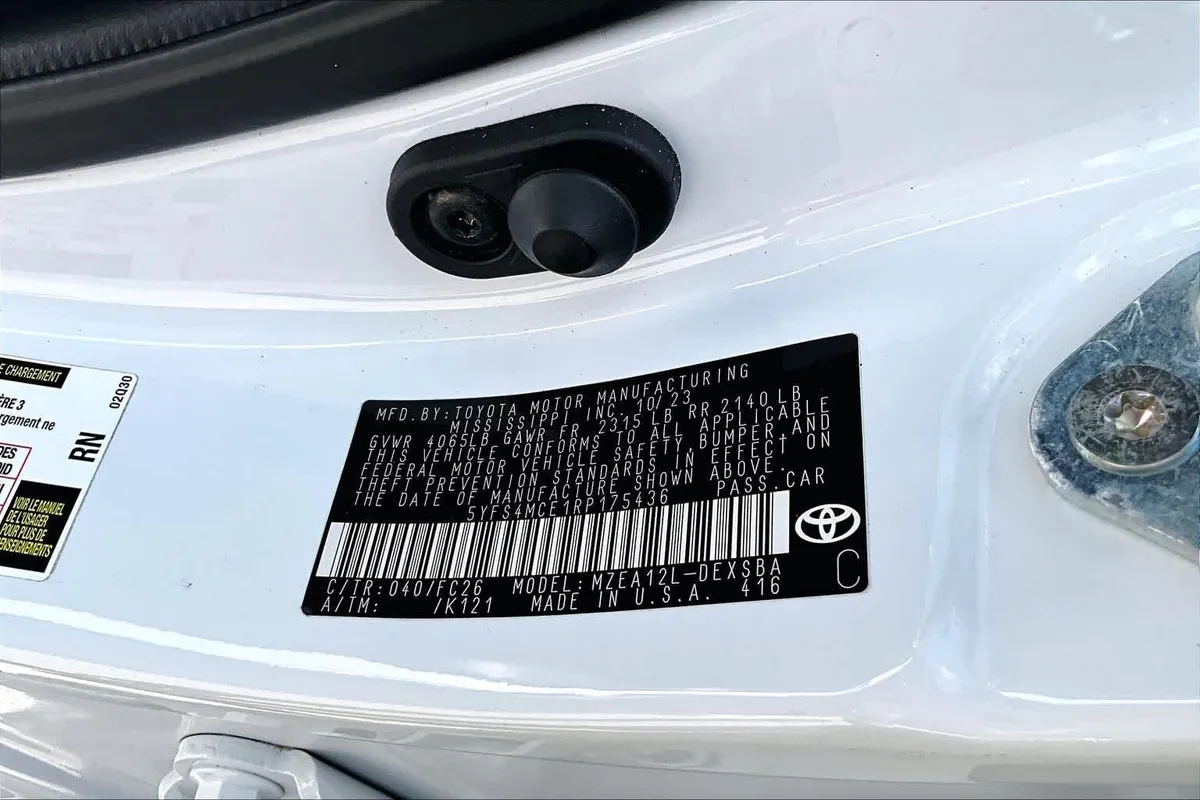 2024 Toyota Corolla SE thumbnail 35