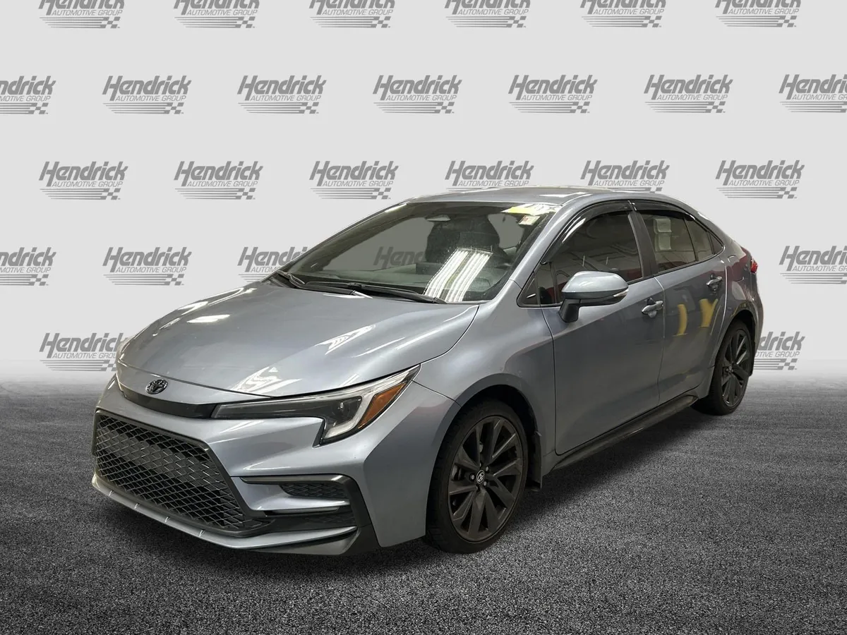 2024 Toyota Corolla SE thumbnail 5
