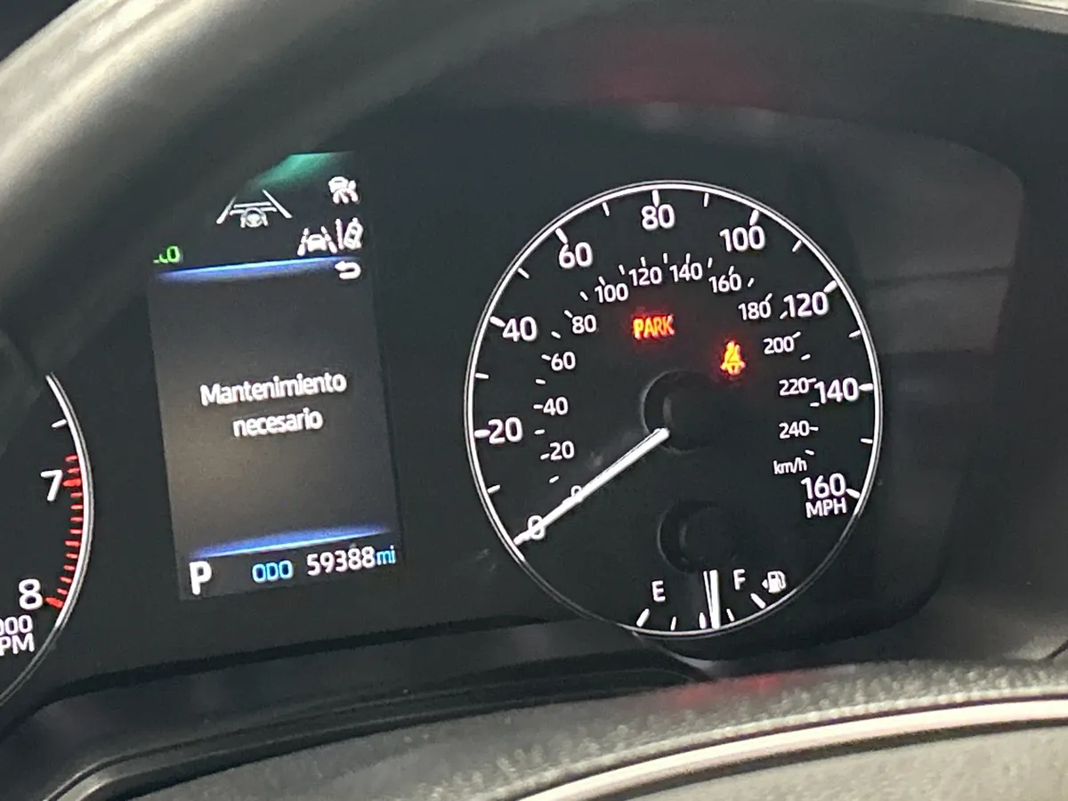 2024 Toyota Corolla SE thumbnail 7