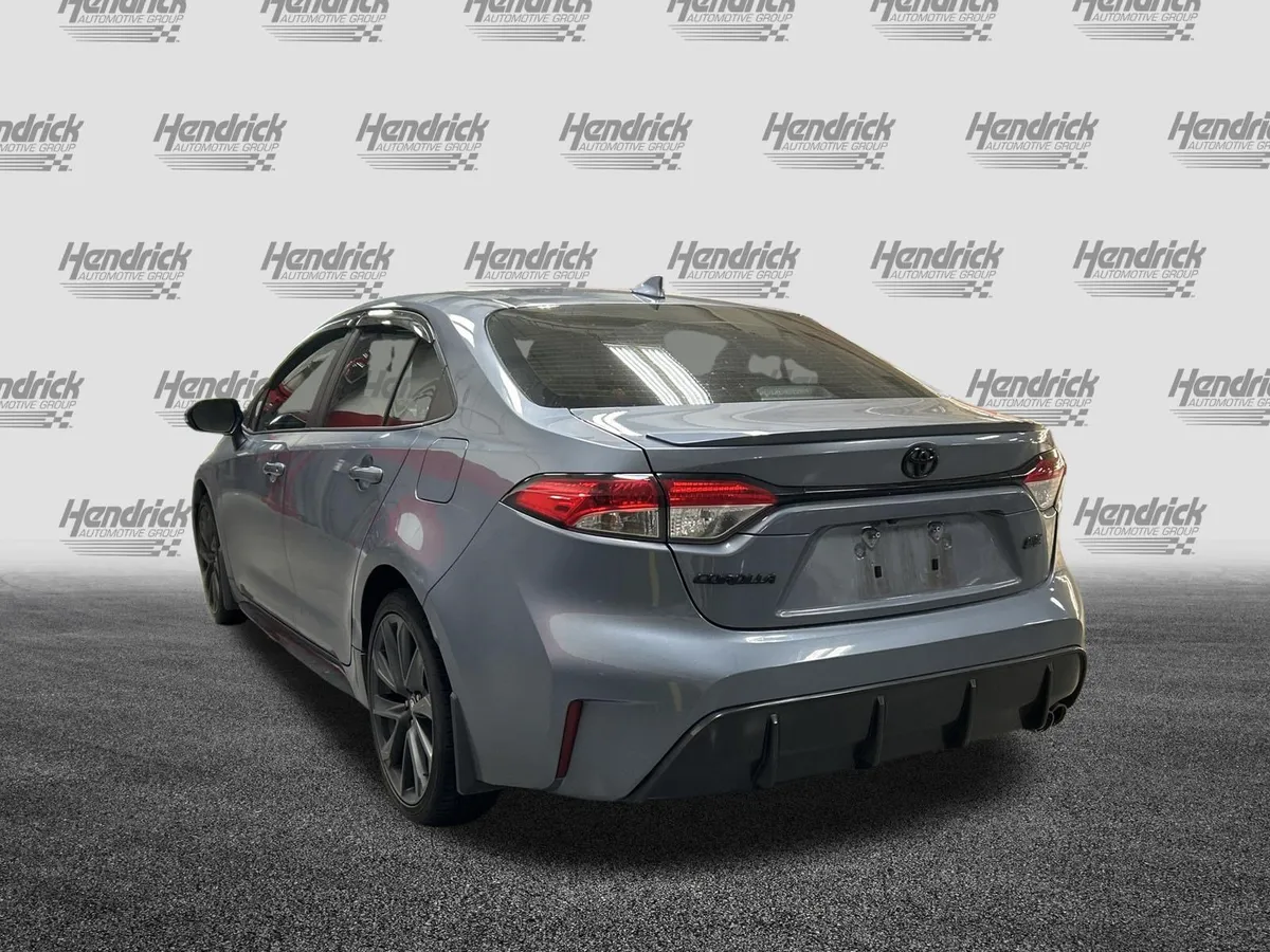 2024 Toyota Corolla SE thumbnail 9