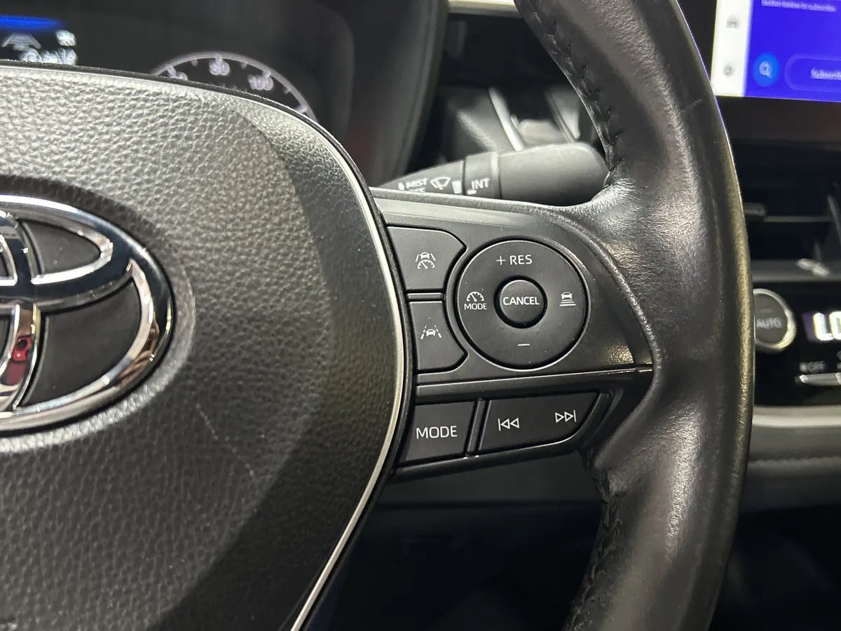 2024 Toyota Corolla SE thumbnail 20