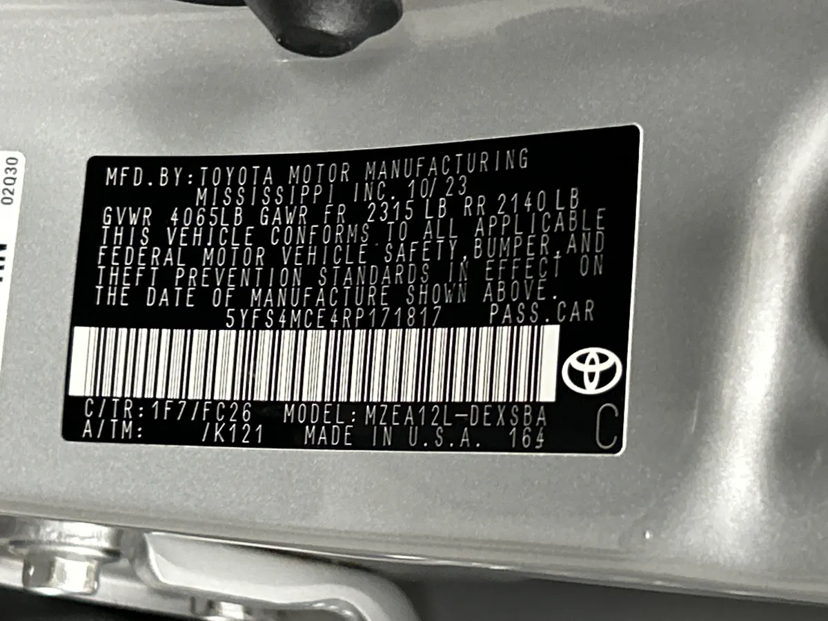 2024 Toyota Corolla SE thumbnail 32