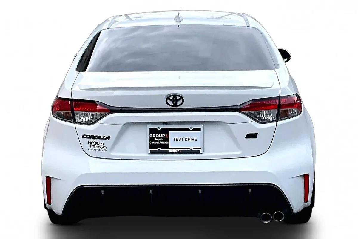 2024 Toyota Corolla SE thumbnail 5