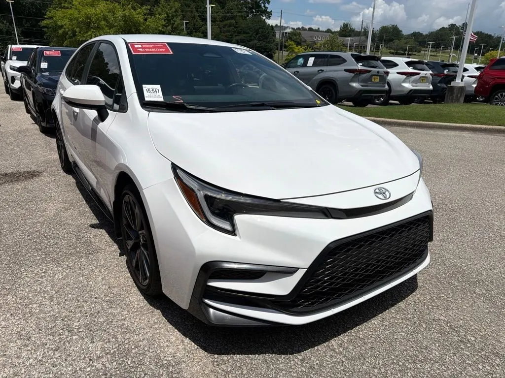 2024 Toyota Corolla SE thumbnail 4