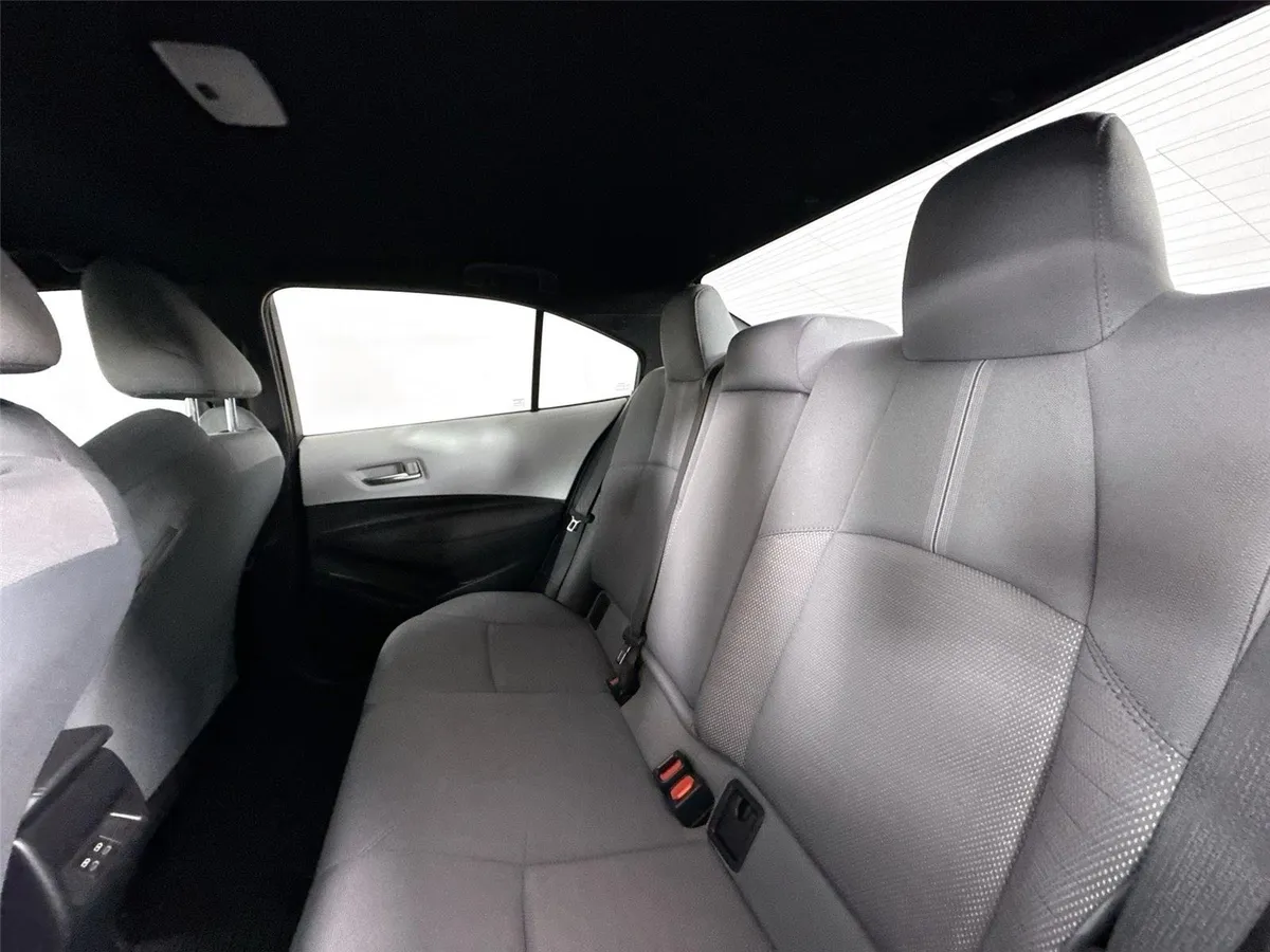 2024 Toyota Corolla SE thumbnail 28