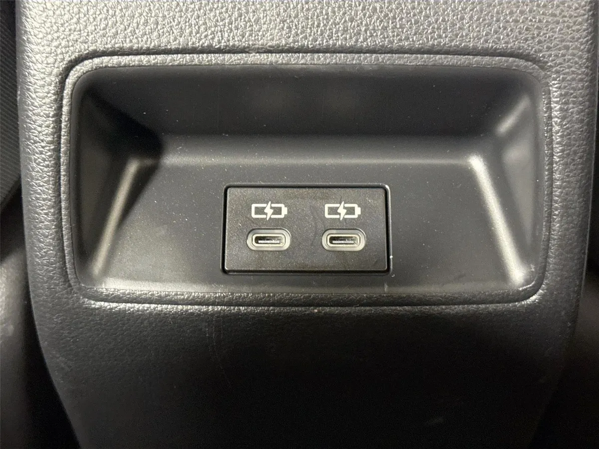 2024 Toyota Corolla SE thumbnail 34