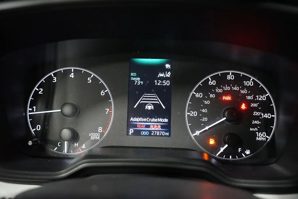 2024 Toyota Corolla SE thumbnail 15