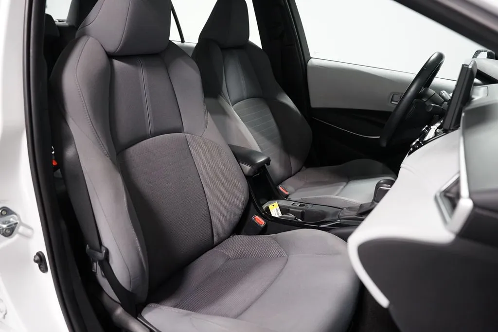 2024 Toyota Corolla SE thumbnail 28