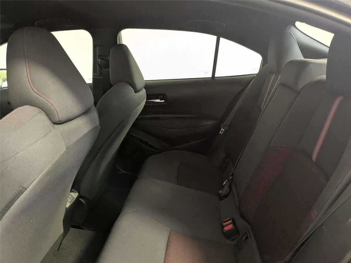 2024 Toyota Corolla SE thumbnail 33