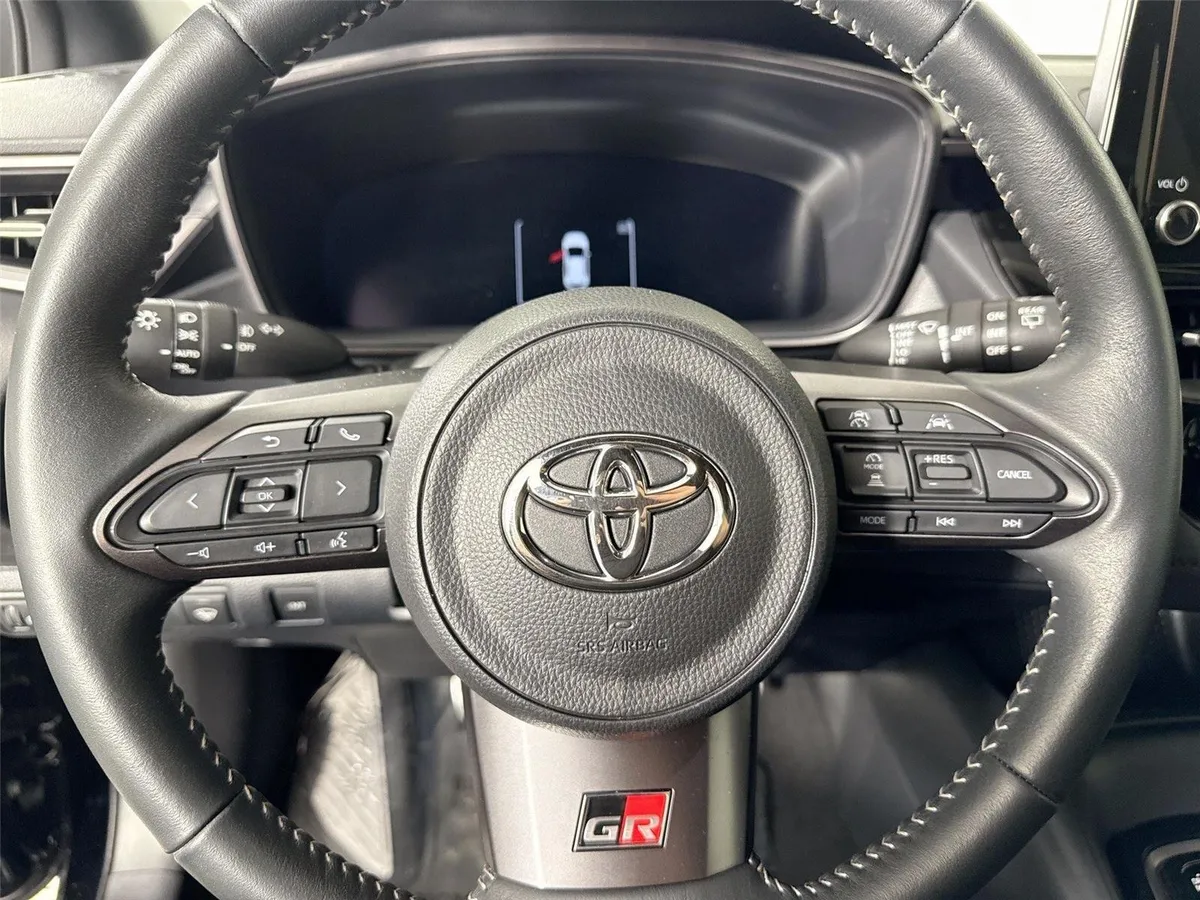 2024 Toyota GR Corolla Core thumbnail 16