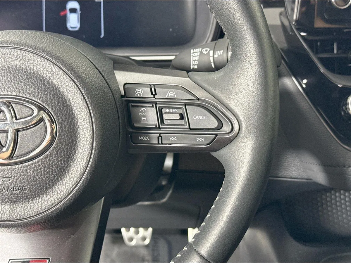 2024 Toyota GR Corolla Core thumbnail 18