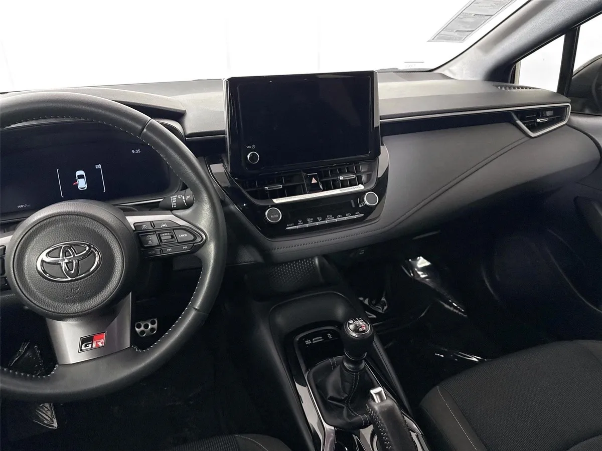 2024 Toyota GR Corolla Core thumbnail 32