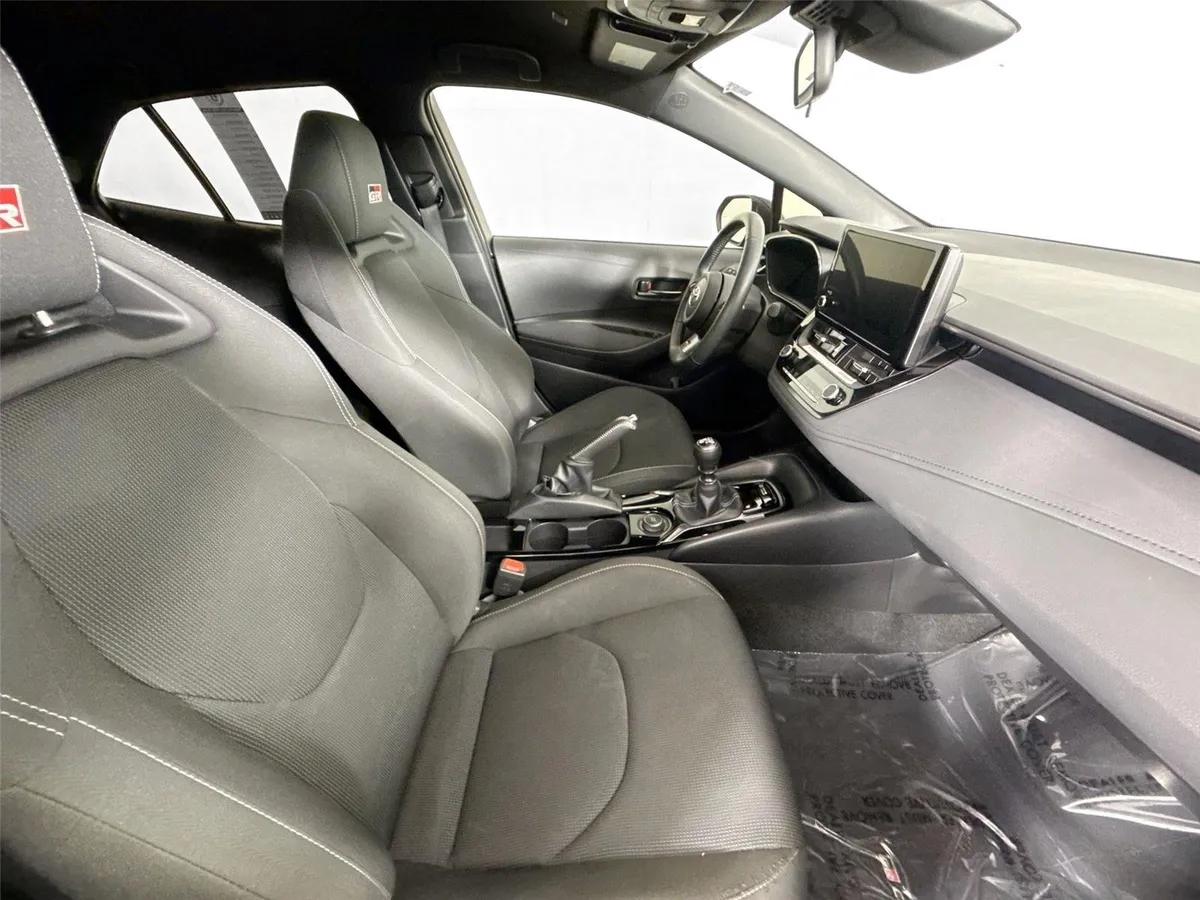 2024 Toyota GR Corolla Core thumbnail 39