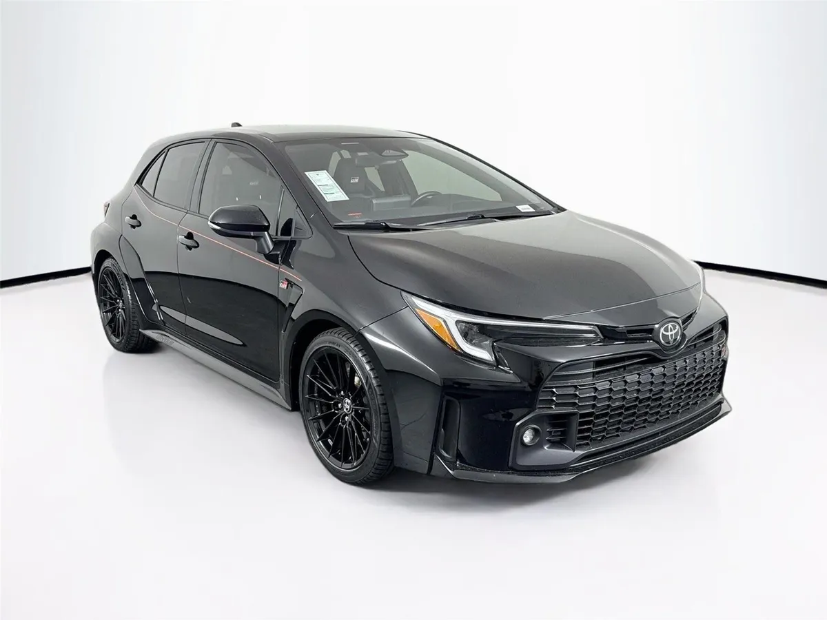2024 Toyota GR Corolla Core thumbnail 9