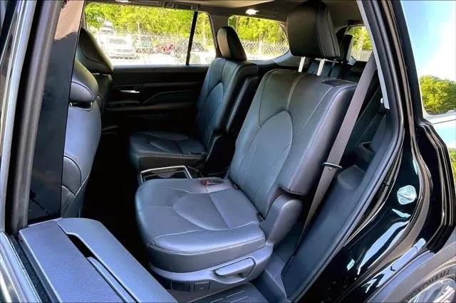 2024 Toyota GRAND HIGHLANDER thumbnail 21