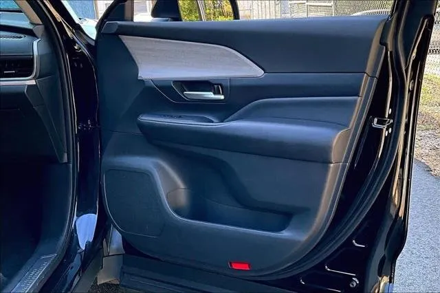 2024 Toyota GRAND HIGHLANDER thumbnail 23