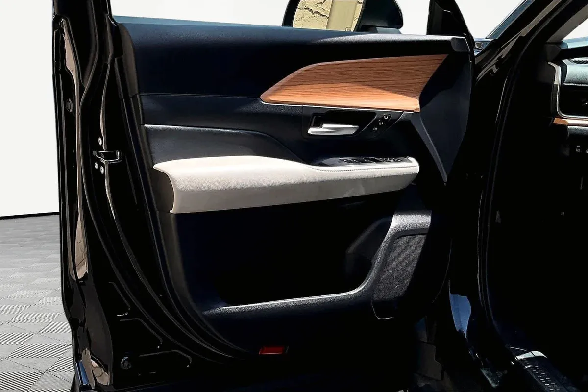 2024 Toyota Grand Highlander Limited thumbnail 22