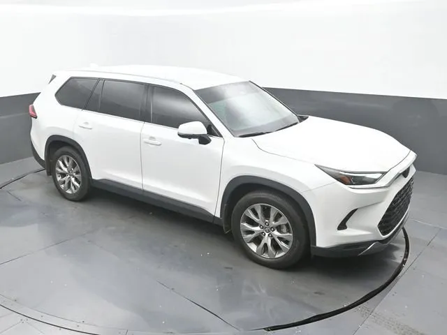 2024 Toyota Grand Highlander Limited thumbnail 13