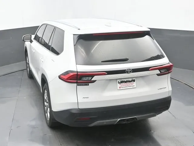 2024 Toyota Grand Highlander Limited thumbnail 15